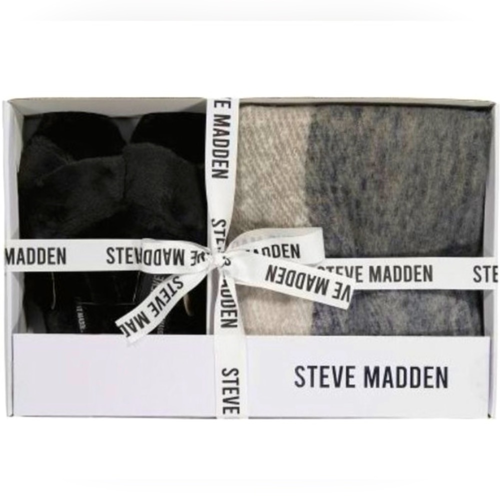 *New in box* Steve Madden oversized plaid scarf & criss cross slippers gift set